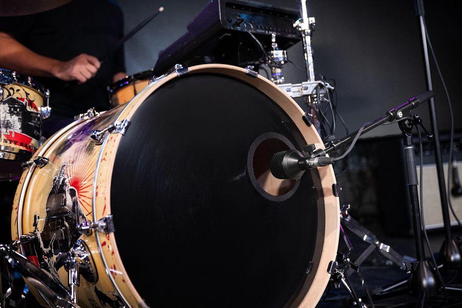 Why Investing in Professional Microphones Improves Your Mixing Results