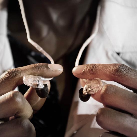 SE 215 Professional Sound Isolating Earphones